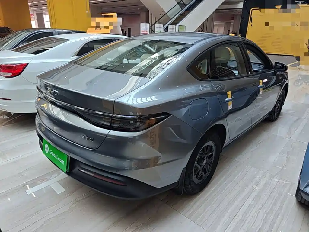 BYD Seal 05 DM-i — фото 6
