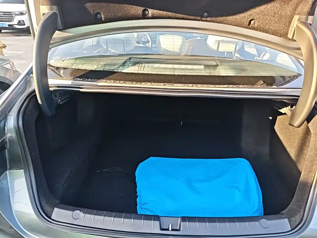BYD Seal 05 DM-i — фото 18