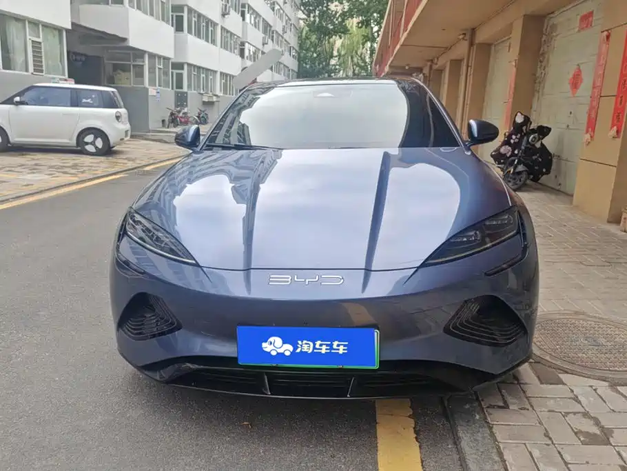 BYD Seal — фото 2