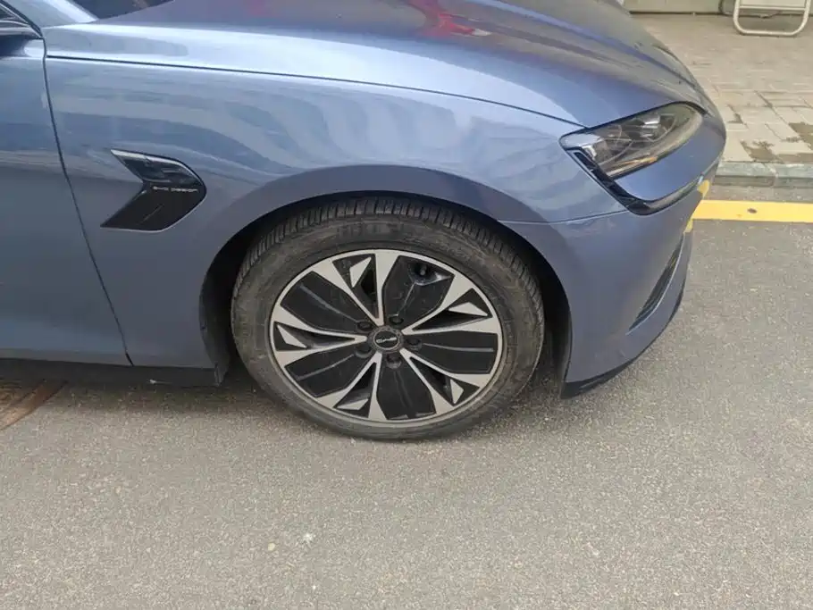 BYD Seal — фото 6