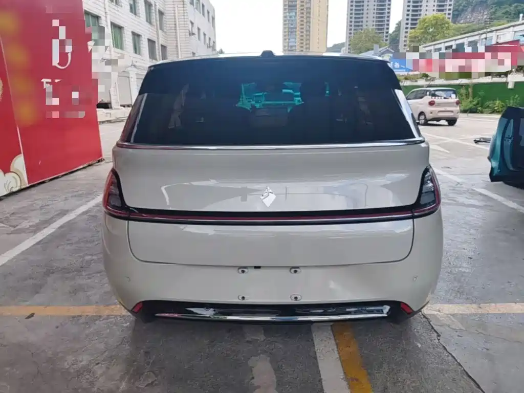 Baojun Yunduo — фото 6