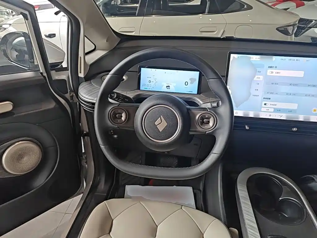 Baojun Yunduo — фото 11
