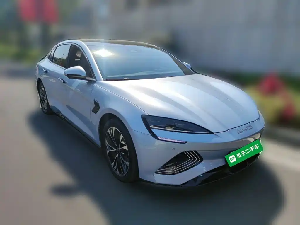 BYD Seal — фото 24