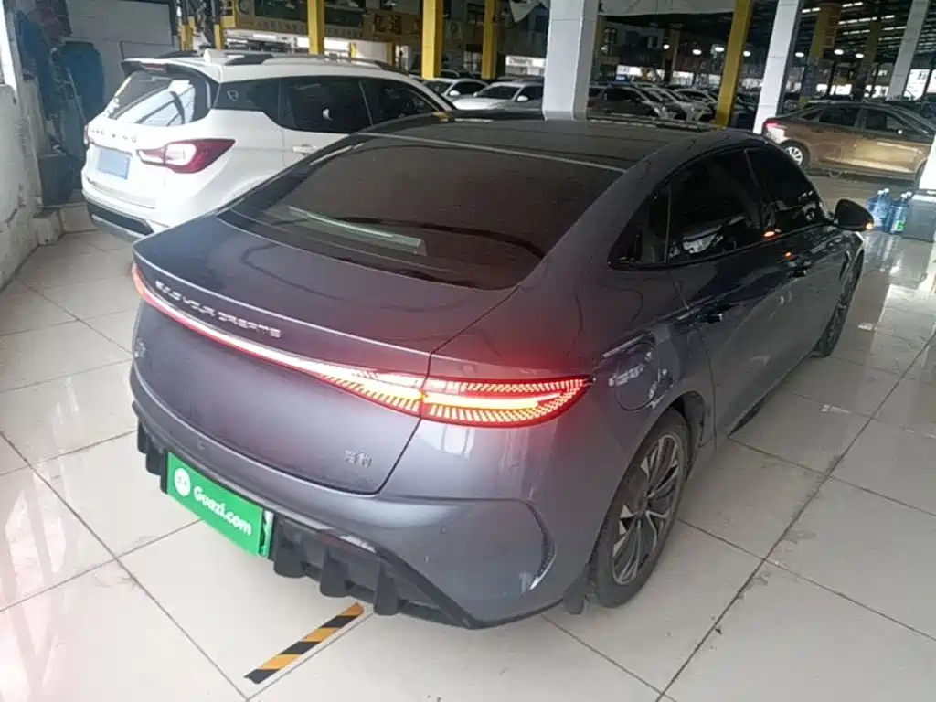 BYD Seal — фото 6