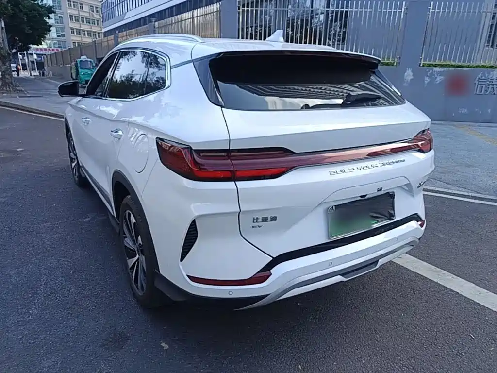BYD PLUS New Energy — фото 4