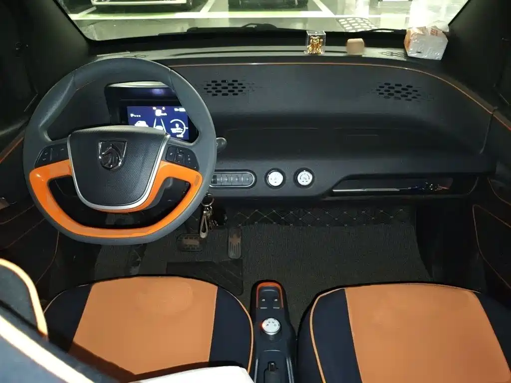 Baojun E100 — фото 15