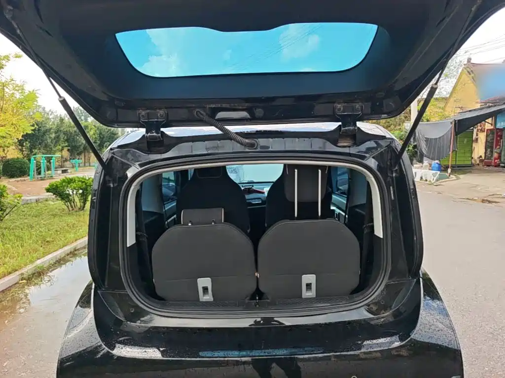 Baojun KiWi EV — фото 19