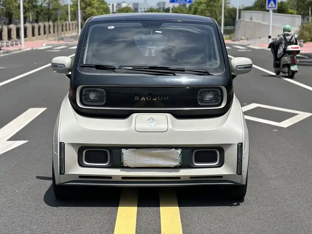 Baojun KiWi EV — фото 2