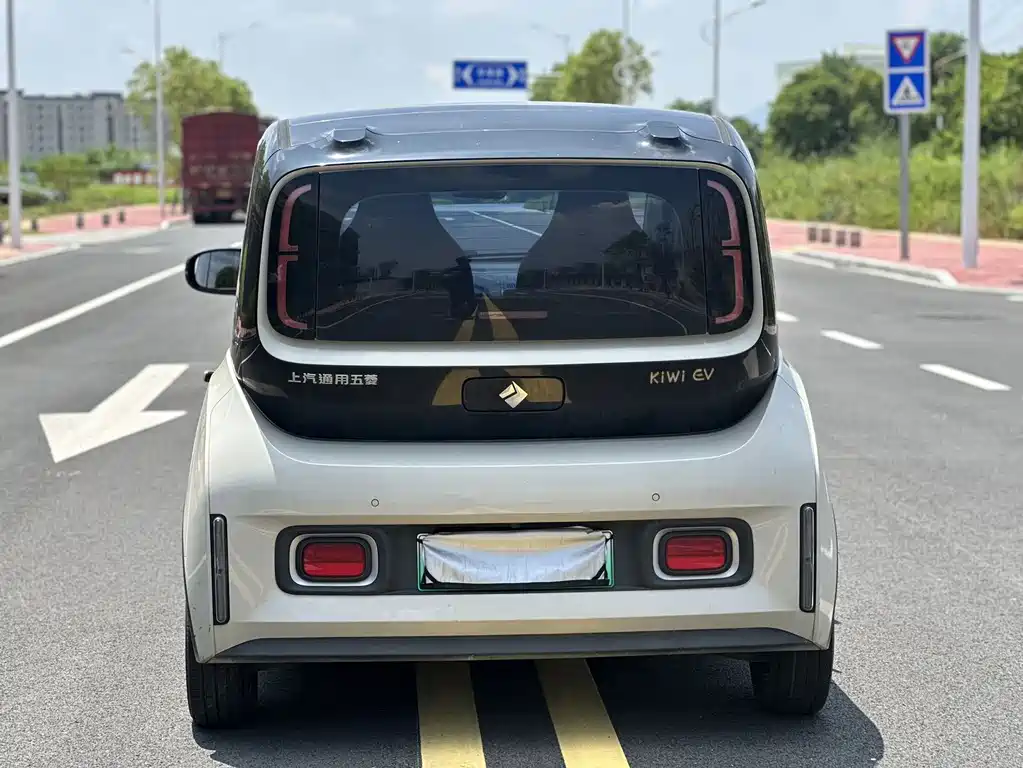 Baojun KiWi EV — фото 7