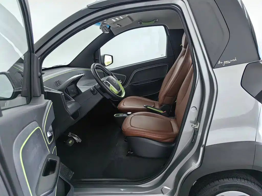 Baojun E100 — фото 10