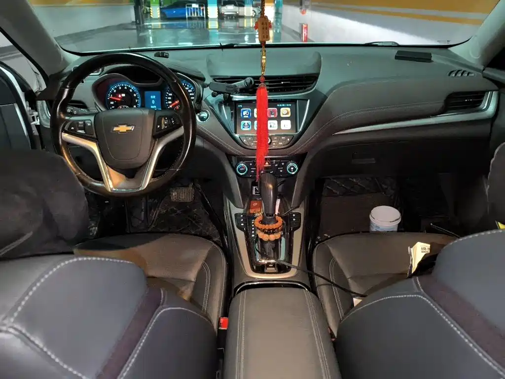 Chevrolet Malibu — фото 10