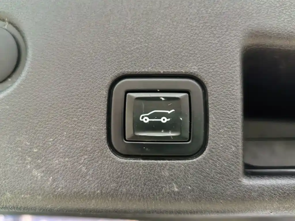 Chevrolet Equinox — фото 10