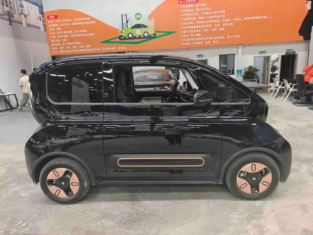 Baojun KiWi EV — фото 4