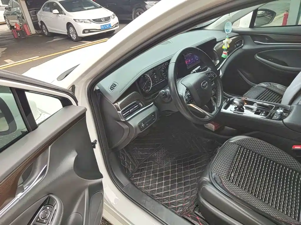 GAC Motor Trumpchi GA6 — фото 15
