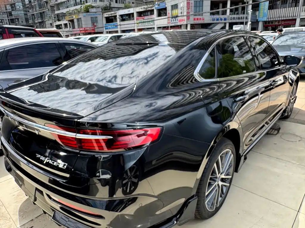 Geely Preface — фото 11