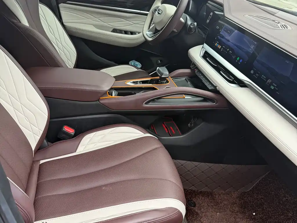 Geely Monjaro — фото 11