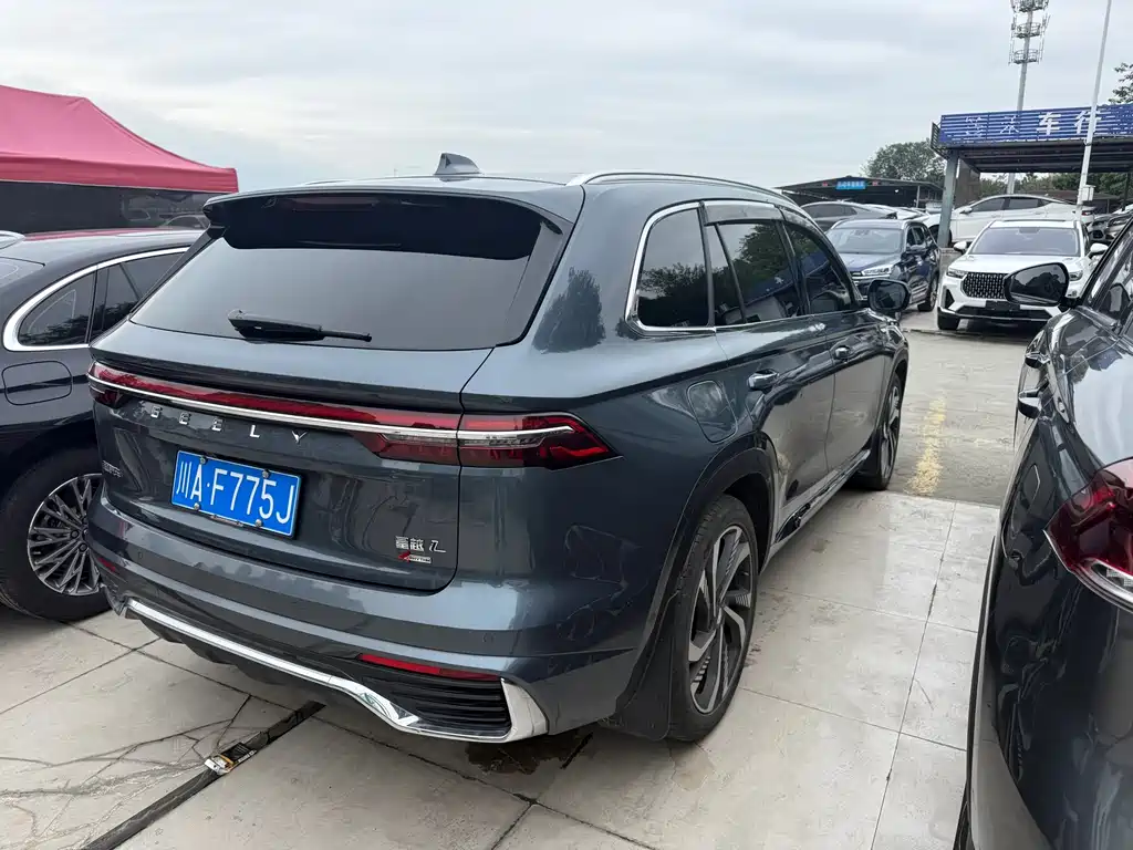 Geely Monjaro — фото 17