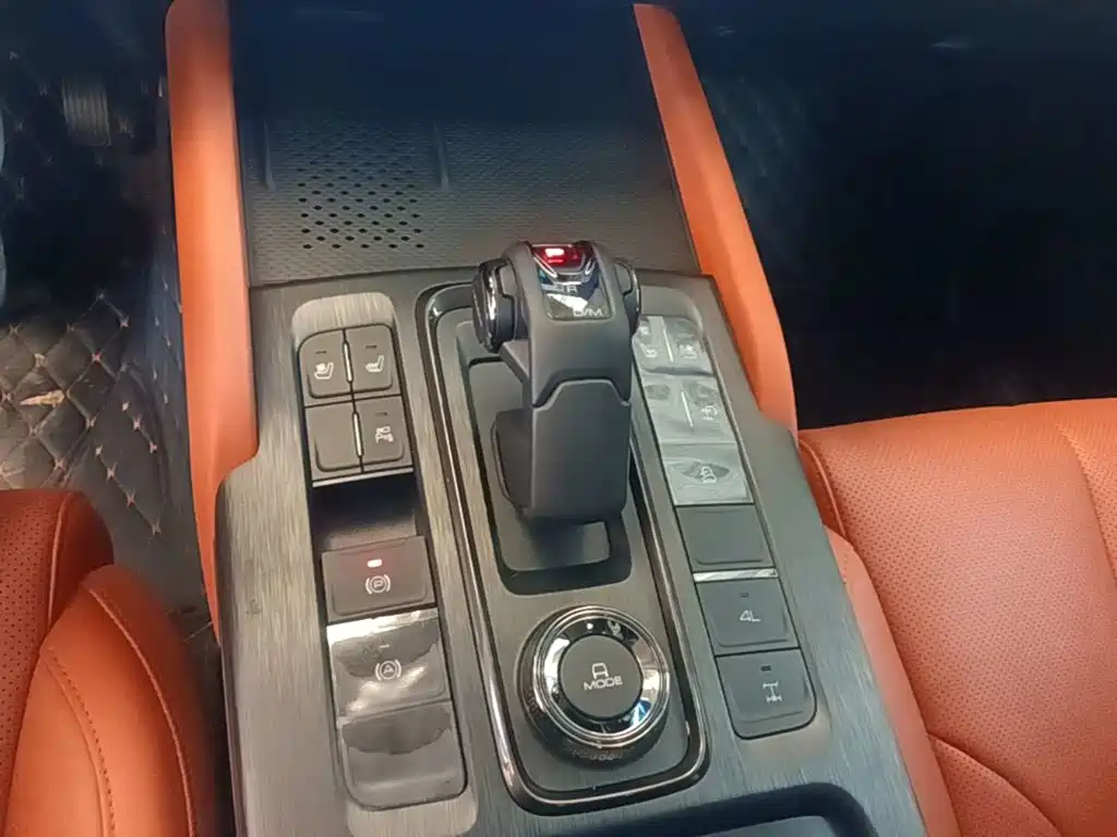 Haval H9 — фото 13