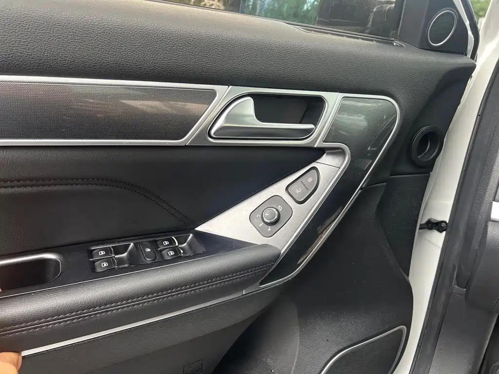 Haval H6 Coupe — фото 13