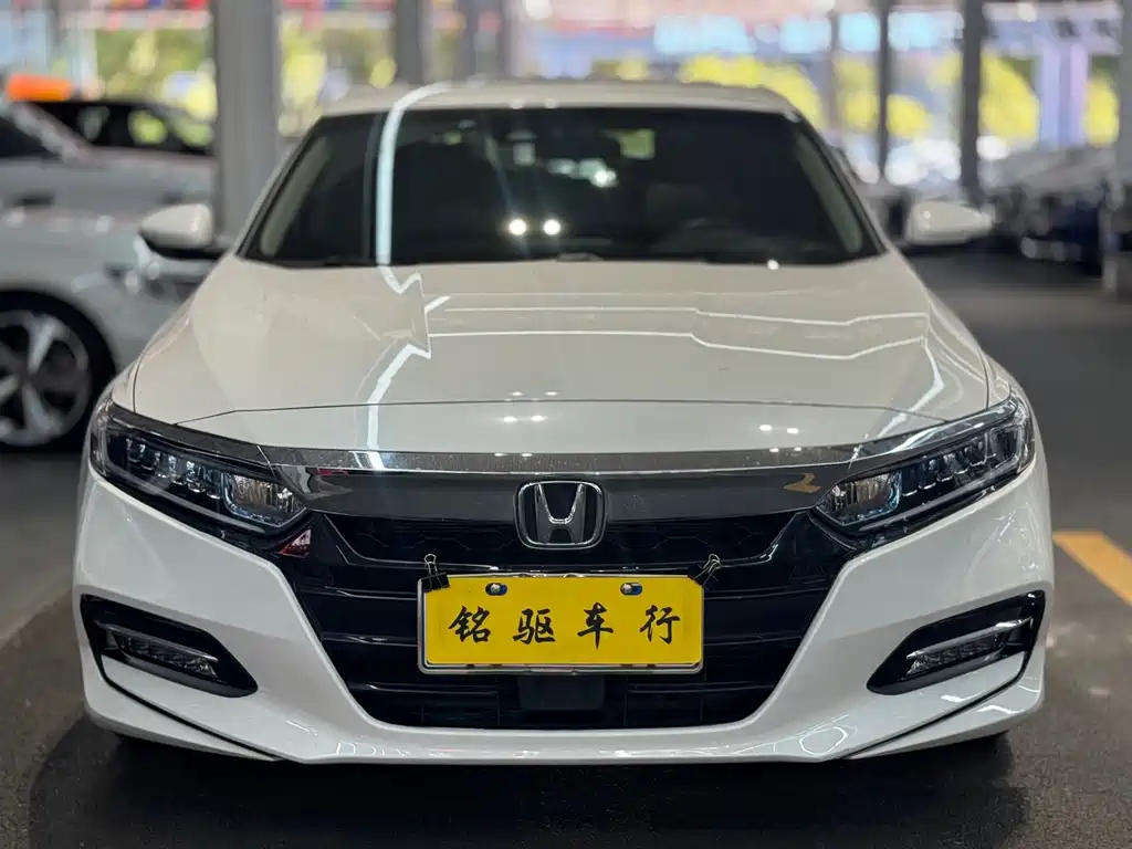 Honda Accord — фото 2