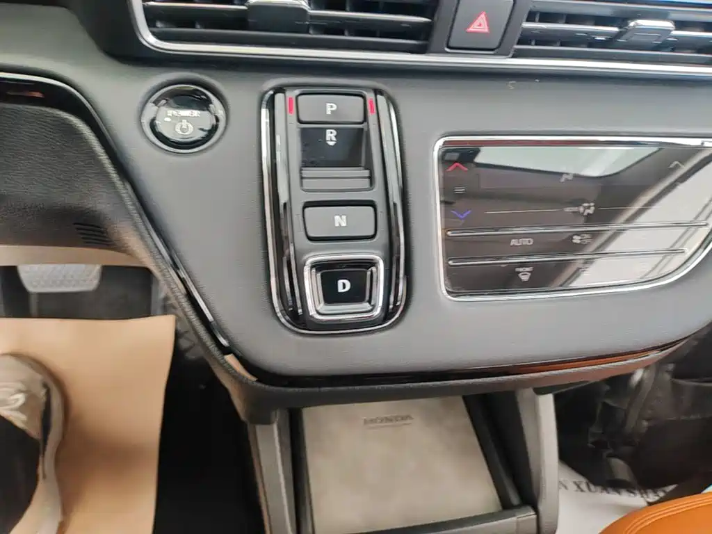 Honda Odyssey — фото 13