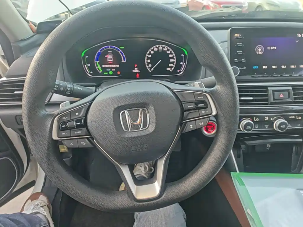 Honda Inspire — фото 10