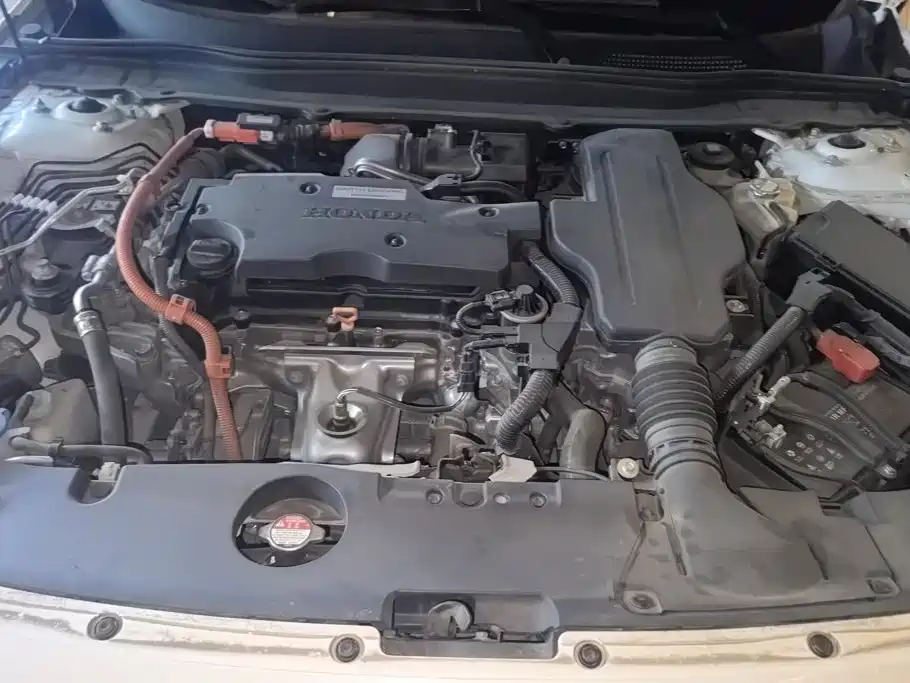 Honda Accord — фото 10