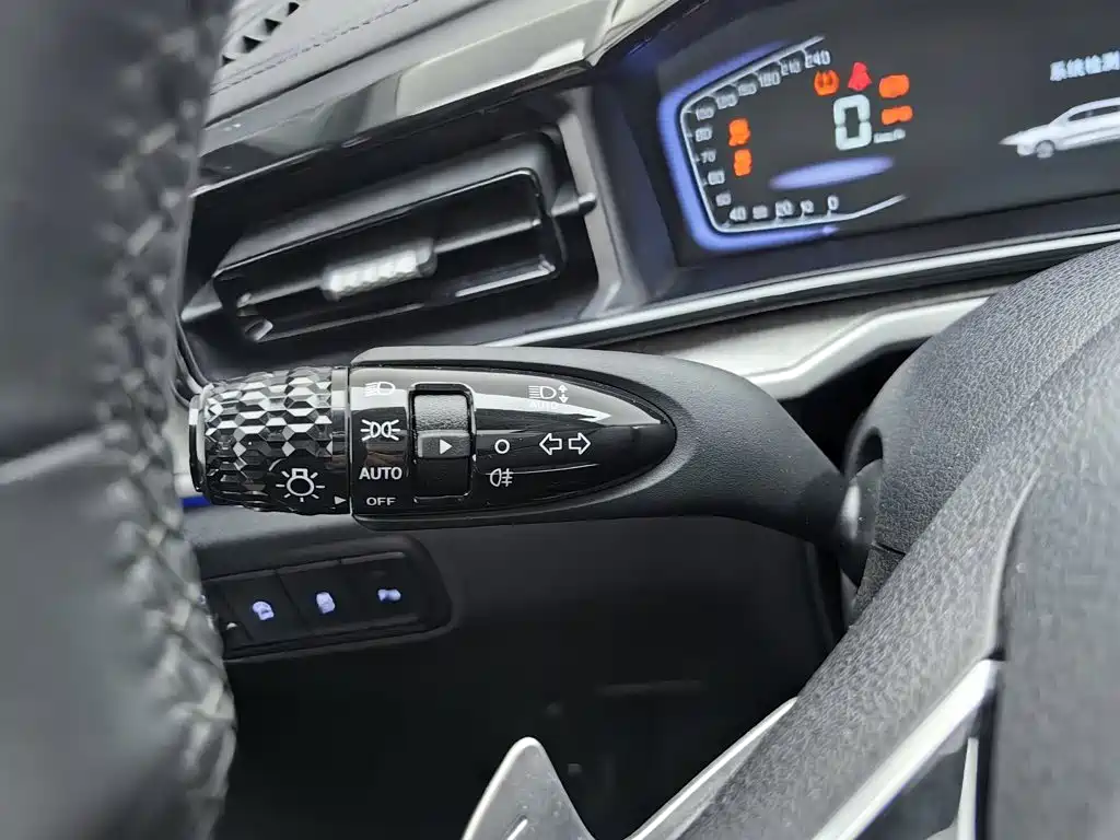 Hyundai Custo — фото 21