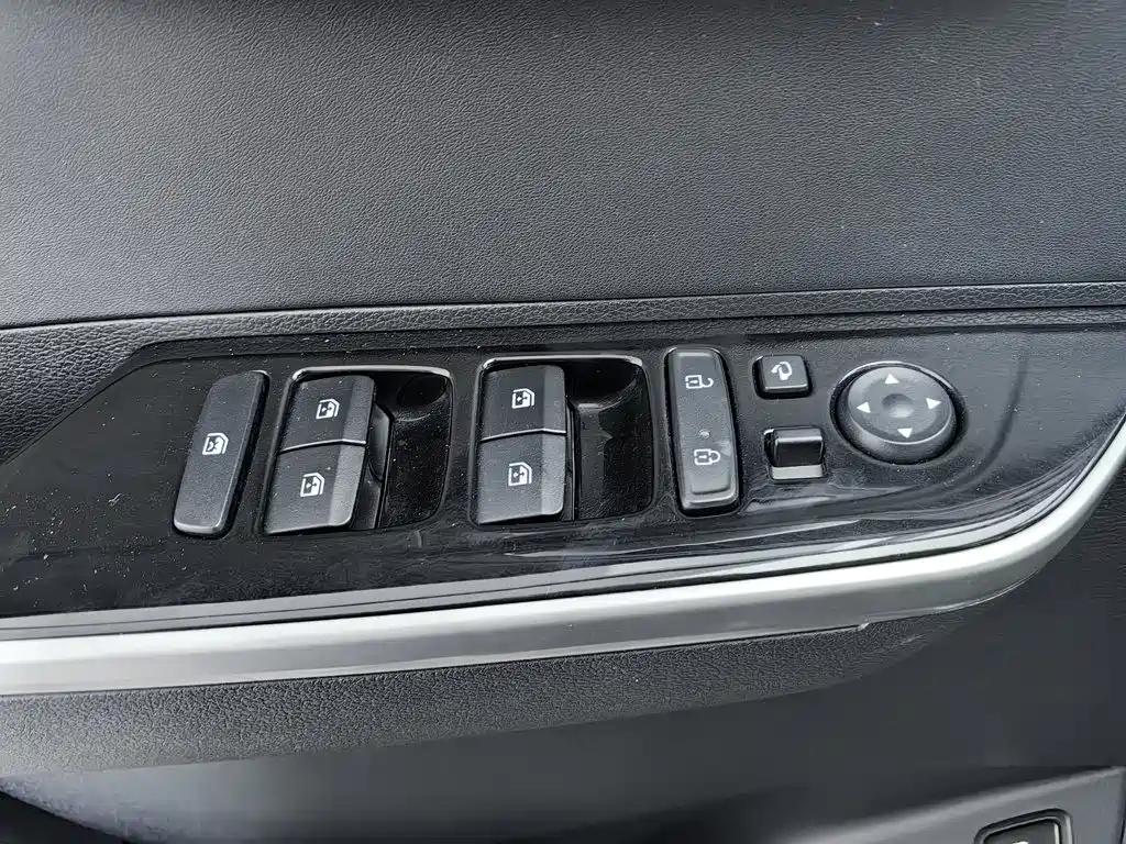 Hyundai Custo — фото 9