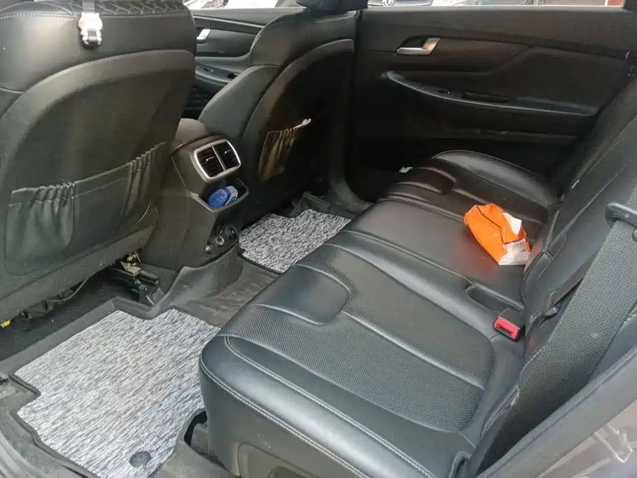 Hyundai Santa Fe — фото 11