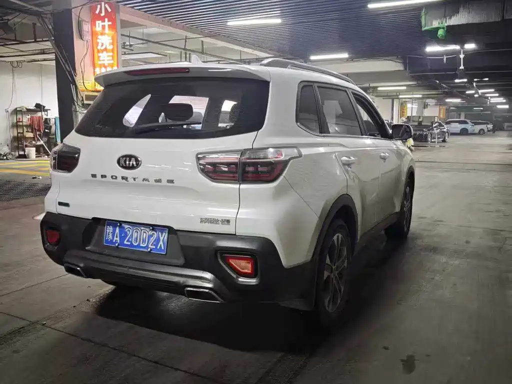 Kia Sportage — фото 5