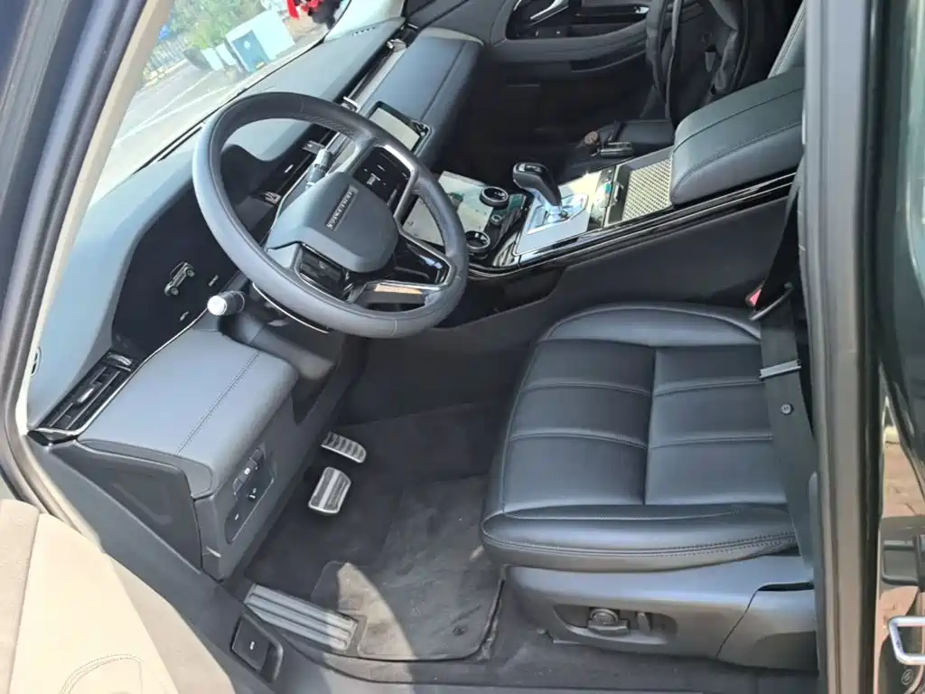 Land Rover Evoque — фото 14