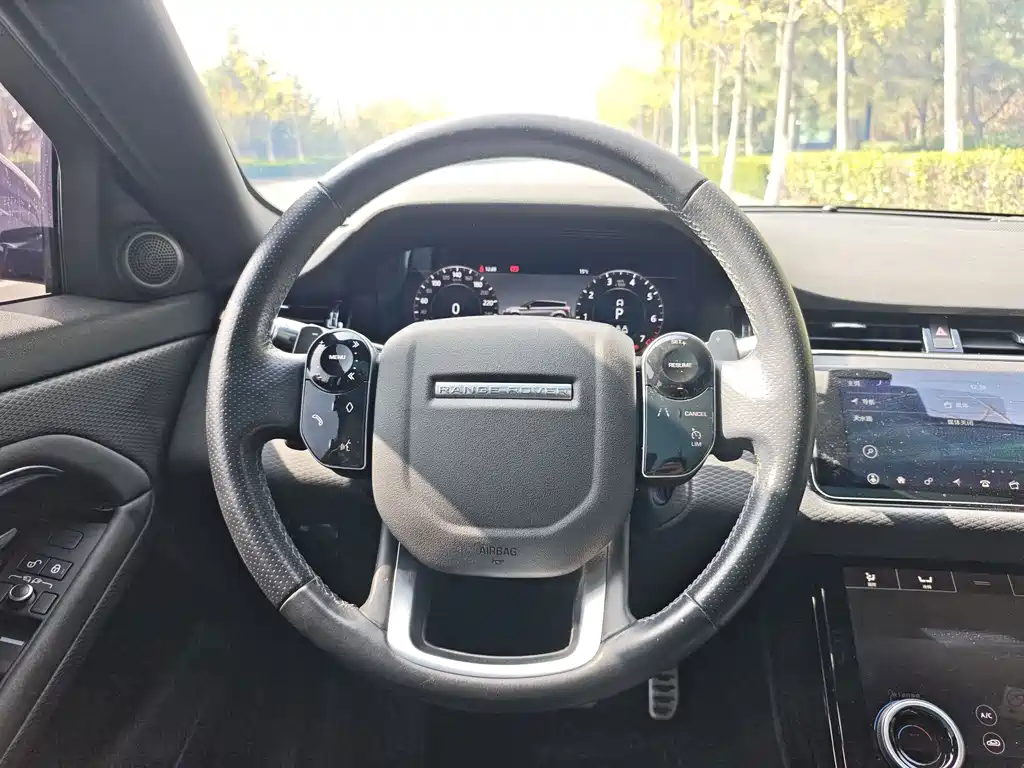 Land Rover Evoque — фото 15