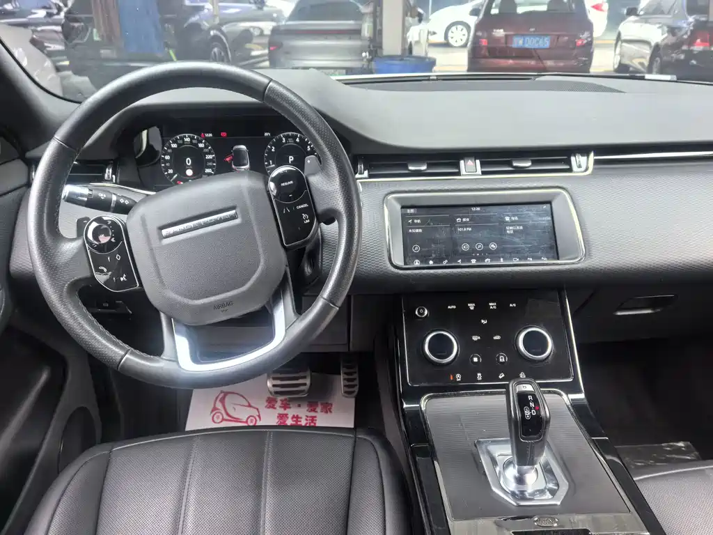 Land Rover Evoque — фото 10