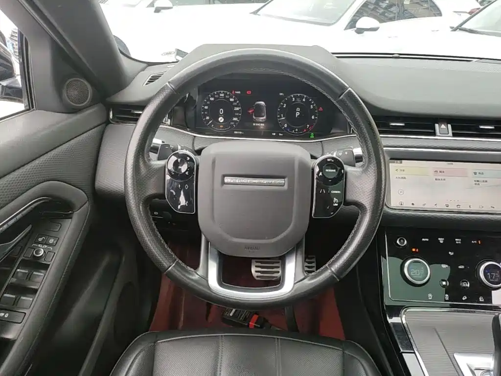 Land Rover Evoque — фото 10