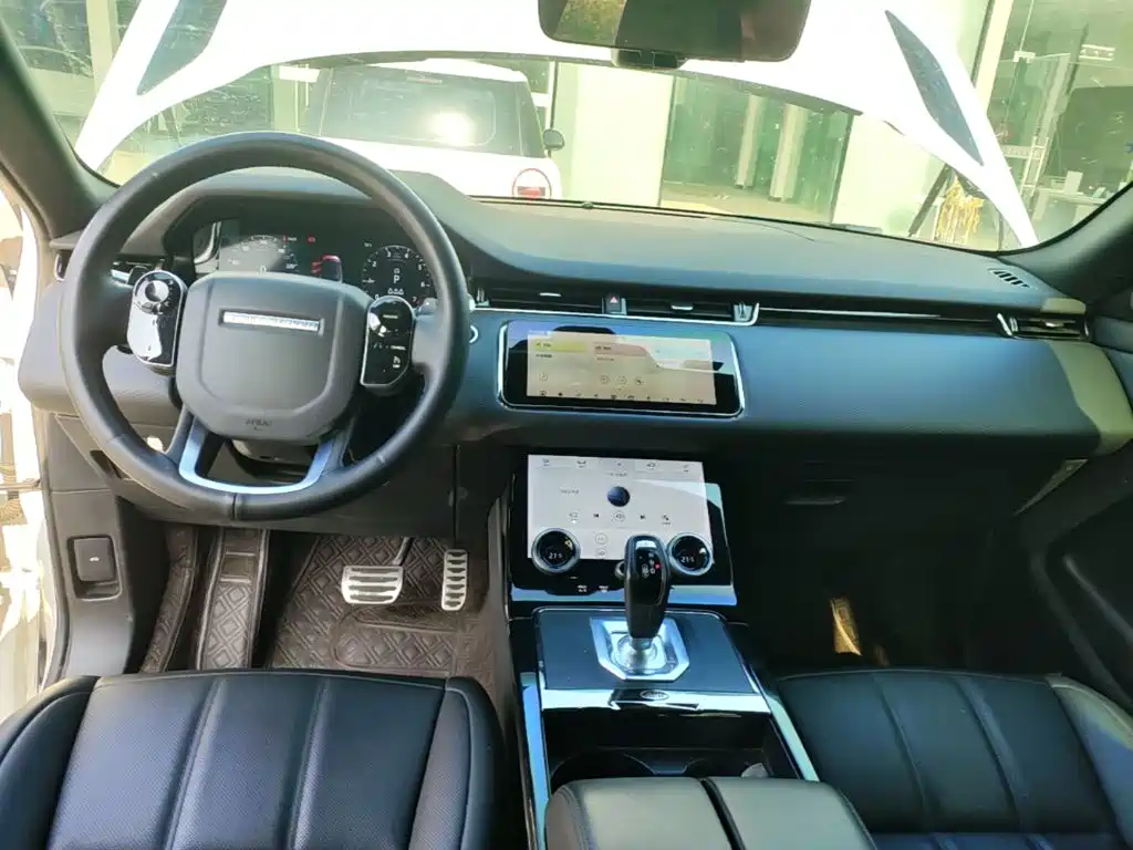 Land Rover Evoque — фото 9