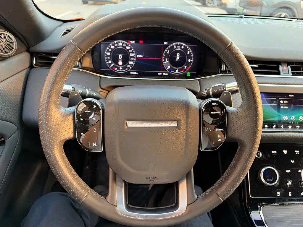 Land Rover Evoque — фото 8