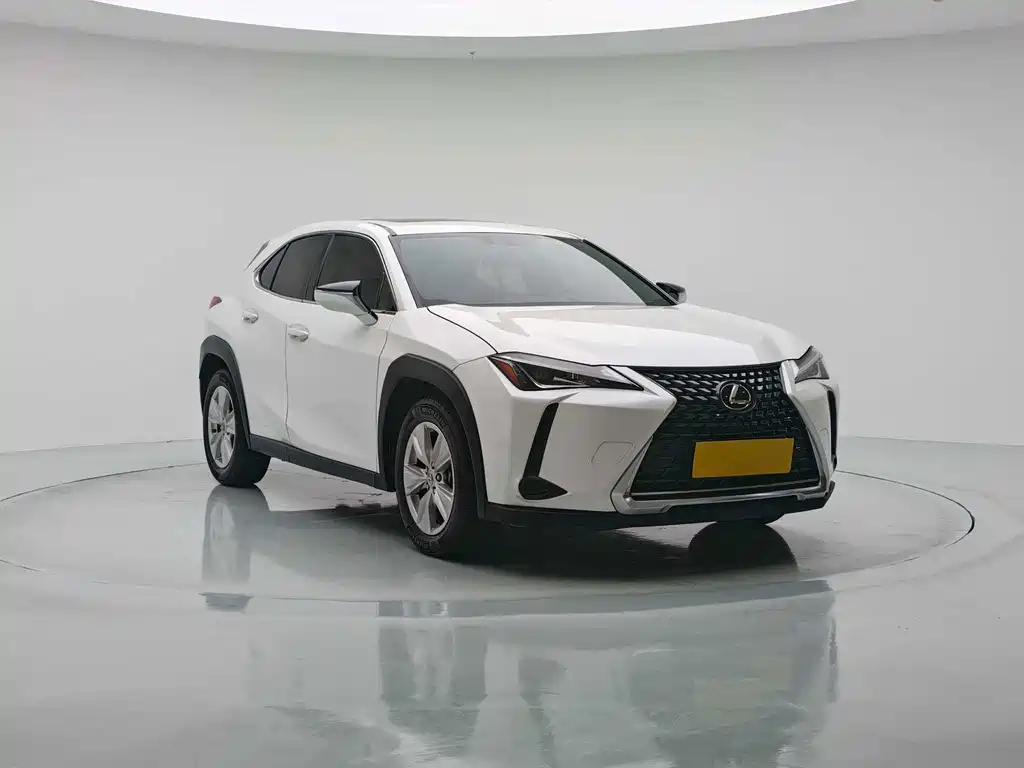 Lexus UX — фото 4