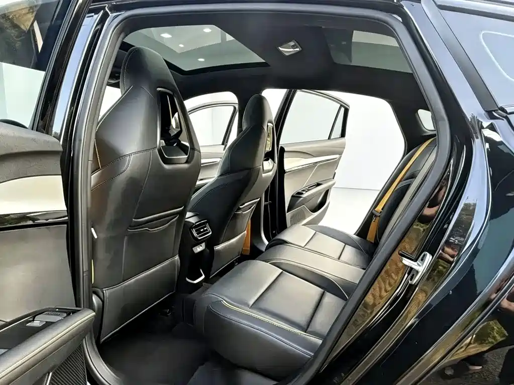 MG MG5 Scorpio — фото 4