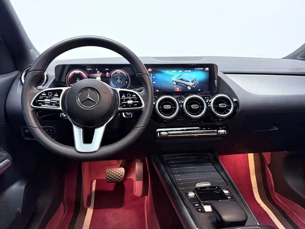 Mercedes-Benz GLA — фото 8