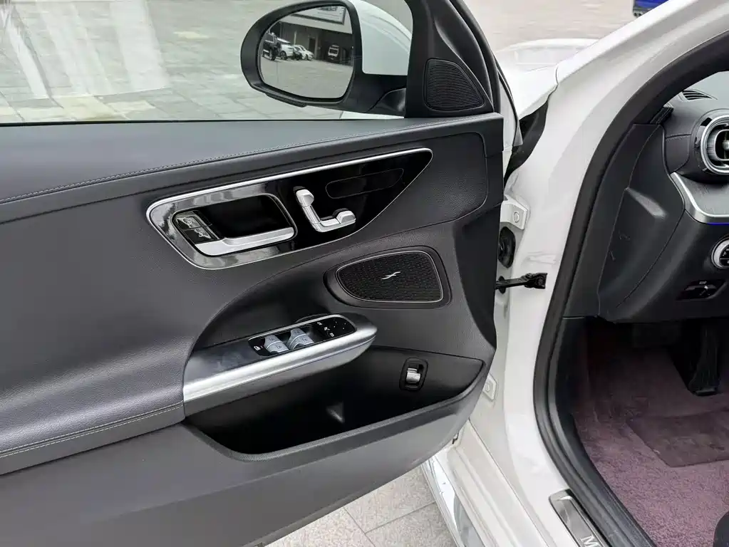 Mercedes-Benz C-Class — фото 10