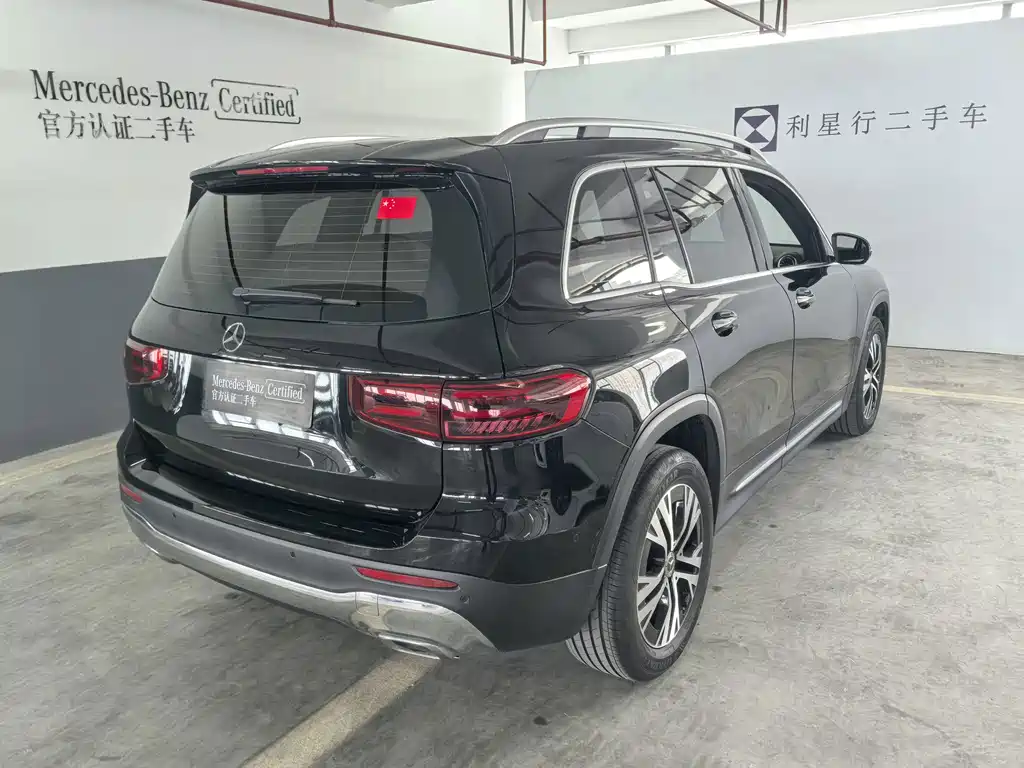 Mercedes-Benz GLB — фото 10