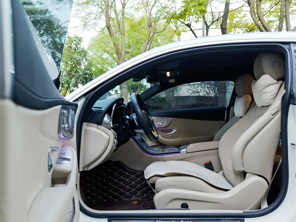 Mercedes-Benz C-Class (Import) — фото 6