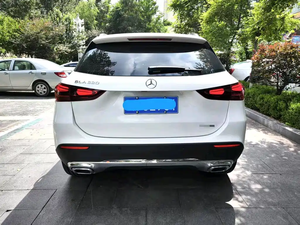 Mercedes-Benz GLA — фото 8