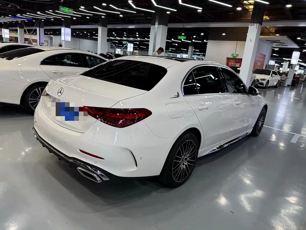 Mercedes-Benz C-Class — фото 17