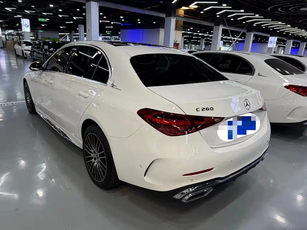 Mercedes-Benz C-Class — фото 19