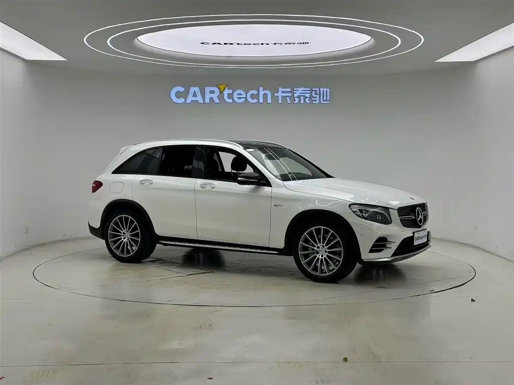 Mercedes-Benz GLC AMG — фото 2