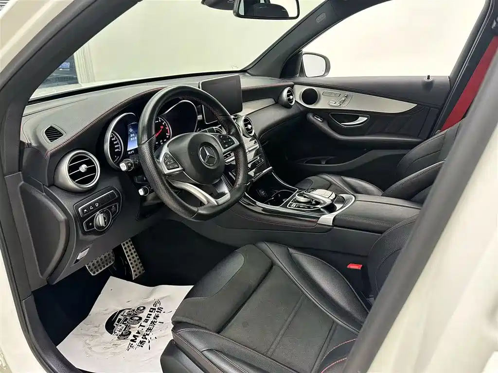 Mercedes-Benz GLC AMG — фото 14