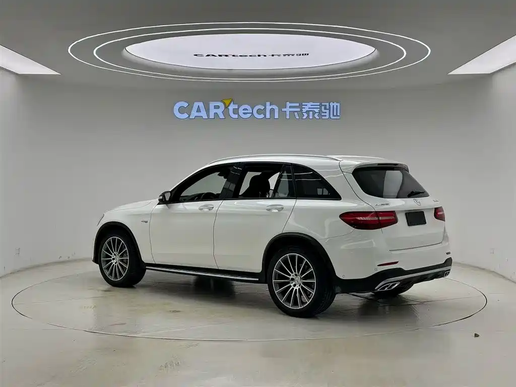 Mercedes-Benz GLC AMG — фото 7