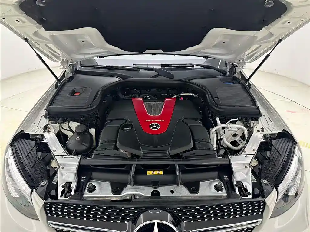 Mercedes-Benz GLC AMG — фото 9